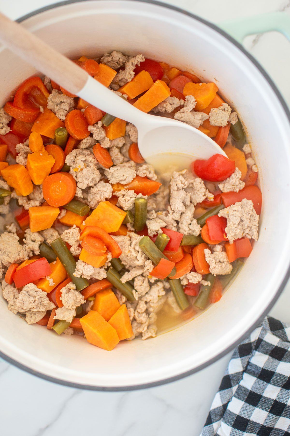 Wholesome Turkey and Veggie Dog Food - Homemade dog food recipes for small dogs